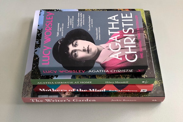 About Agatha Christie: A Reading List