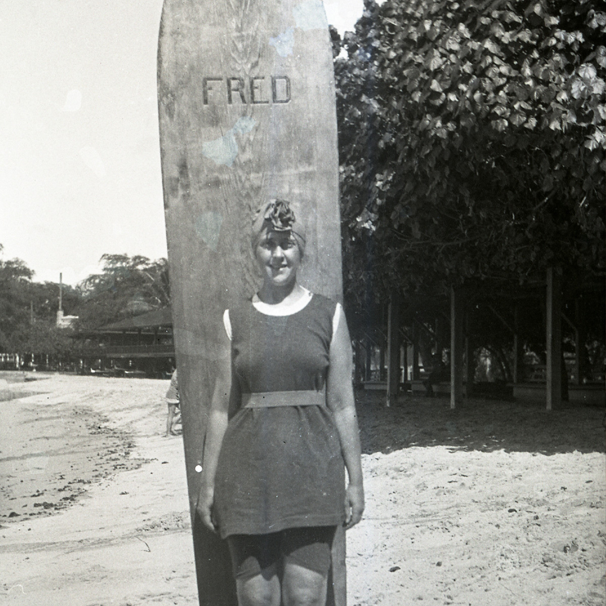 1200x1200 Surfing